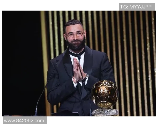 国外议员用足球明星比喻政治角色引发热议与思考